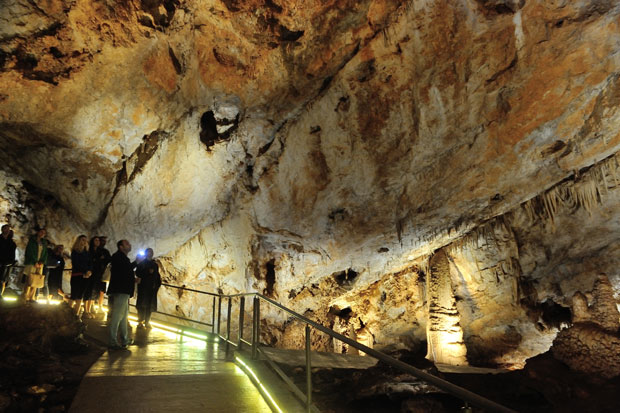 Отварају се четири пећине у Бару